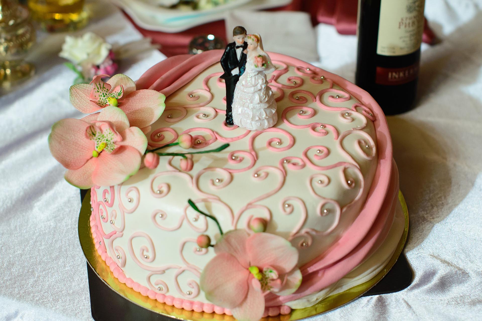 bolo_0033_a-wedding-cake-g89e9ef368_1920